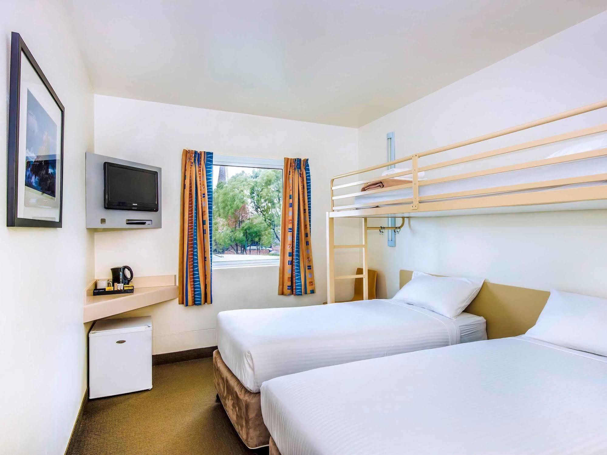 Ibis Budget Кофс-Харбор Экстерьер фото